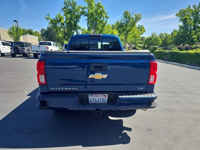 2017 Chevrolet Silverado 1500 — interior view