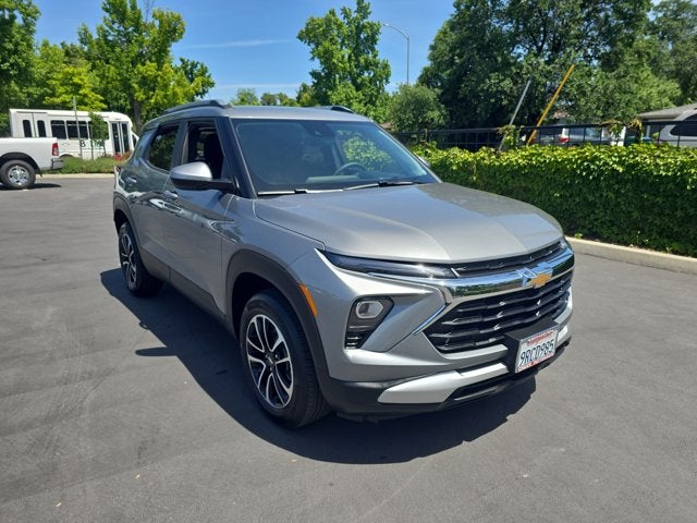 2025 Chevrolet Trailblazer AWD LT in Sterling Gray Metallic — front three-quarter view